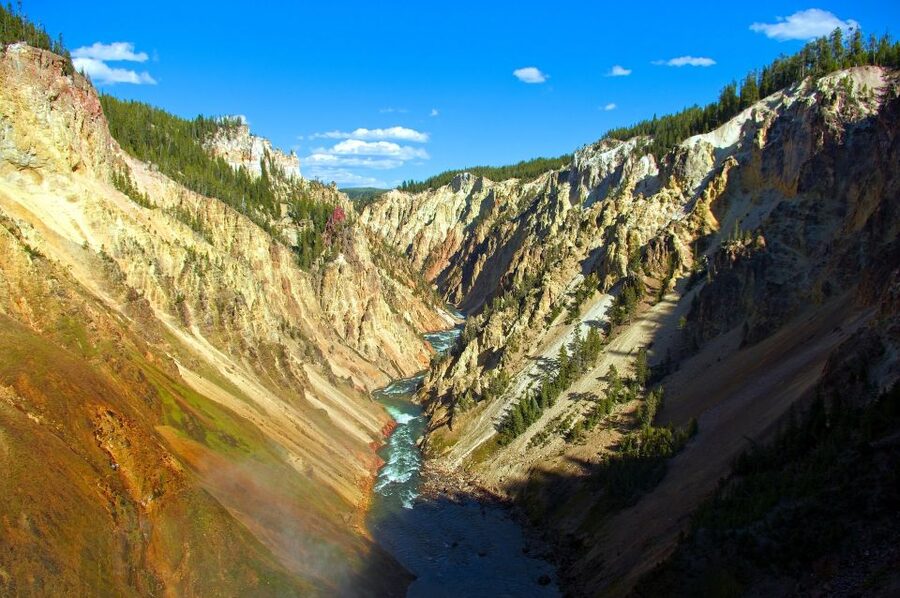 From Jackson: Yellowstone National Park Day Trip with Lunch - Midway Geyser Basin and Firehole country