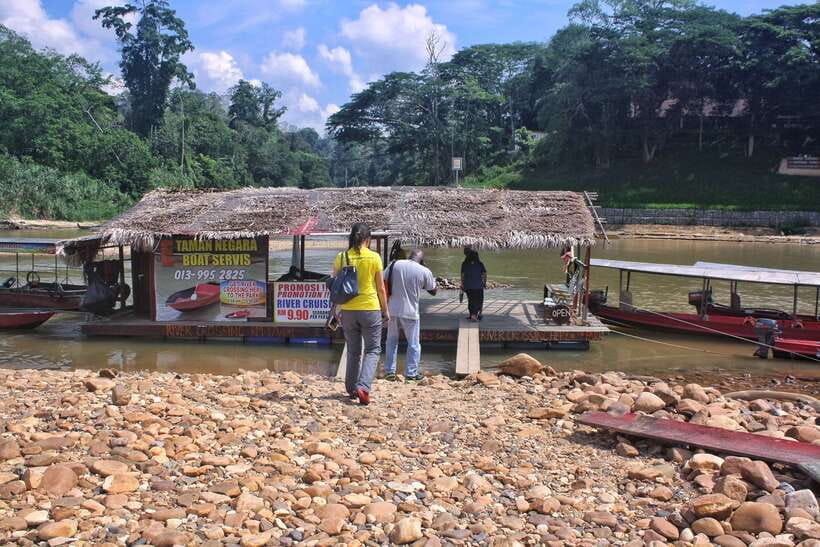 From Kuala Lumpur: Taman Negara National Park Trek Day Tour - The four-hour road to Kuala Tahan