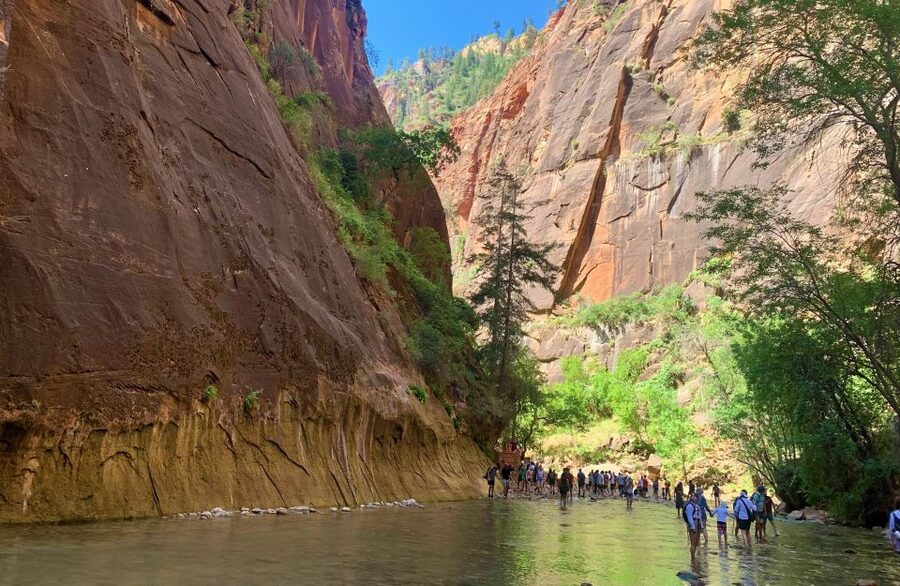 From Las Vegas: Zion National Park Small Group Adventure - The Las Vegas pickup and the long ride to Utah