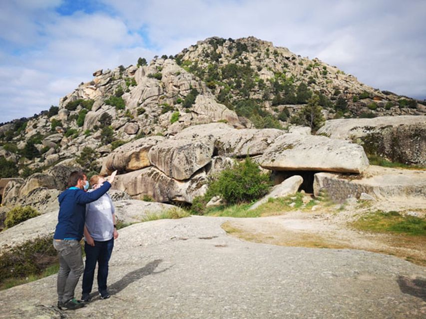 From Madrid: Day Trip to Guadarrama National Park - From Pl. de España to Manzanares el Real