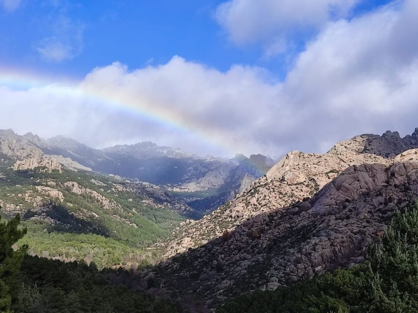 From Madrid: Day Trip to Guadarrama National Park - Two hours among the granite of La Pedriza