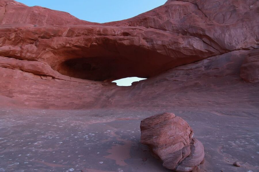 From Moab: Arches National Park 4x4 Drive and Hiking Tour - Marching Men and the Parks More Unusual Shapes