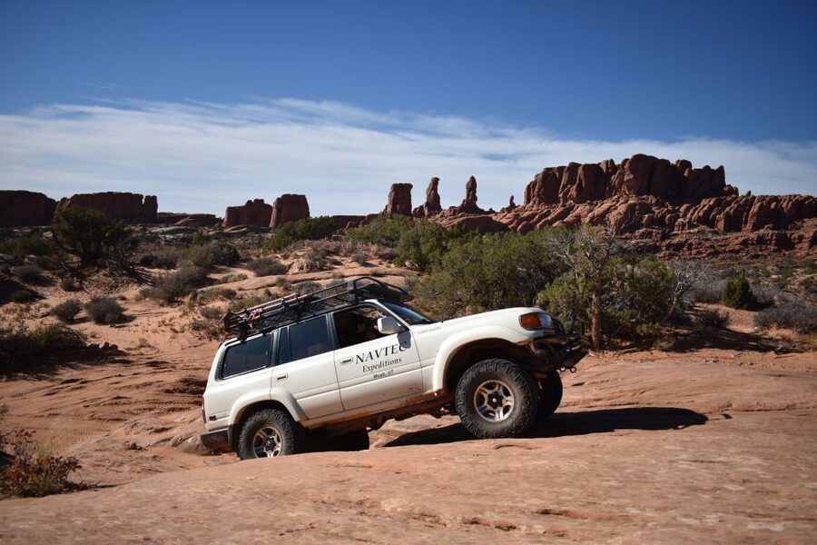 From Moab: Half-Day Arches National Park 4x4 Driving Tour - The rough start near Doc Williams Point