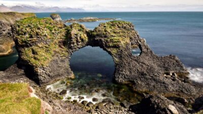 From Reykjavik: Snaefellsnes National Park – Small Group