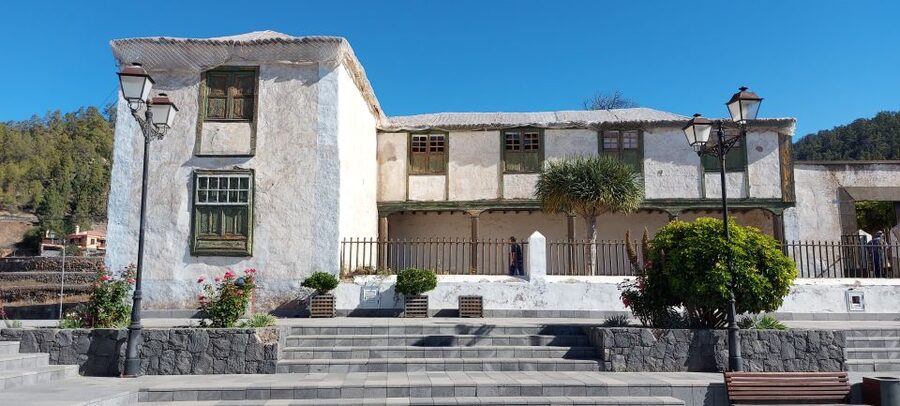 From South Tenerife: Teide National Park Tour - A short walk inside Teide National Park