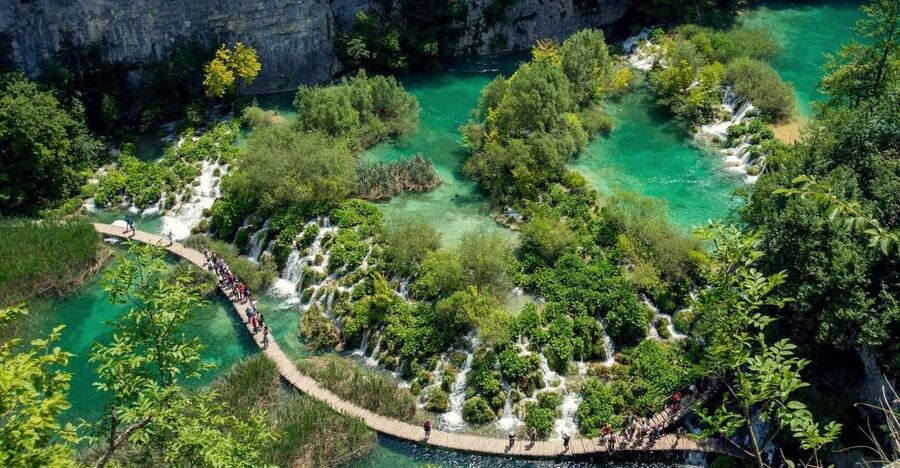 From Split: Private Tour to Plitvice Lakes National Park - The road from Split sets the tone