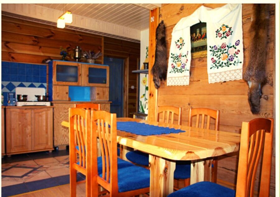 From Warsaw: Small-Group Tour to Bialowieza National Park - Lunch, timing, and what the price covers