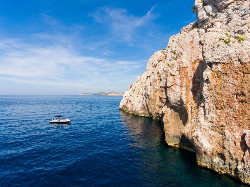 From Zadar: Private Speedboat Tour of Kornati National Park - Mana Island and its old fortress