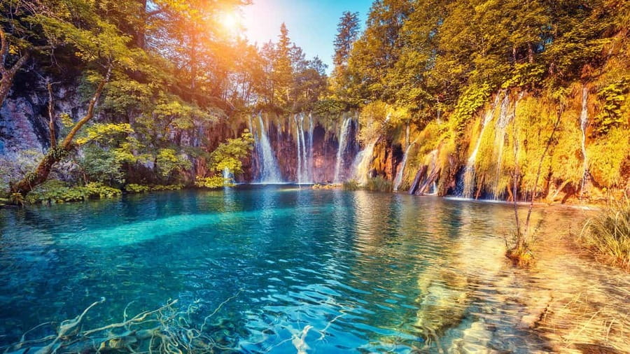 From Zagreb: Plitvice Lakes National Park Full-Day Tour - Walking, Waterfalls, and Changing Views