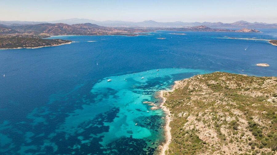 Golfo Aranci: boat tour in the Tavolara Protected Area - The boat, space, and comfort