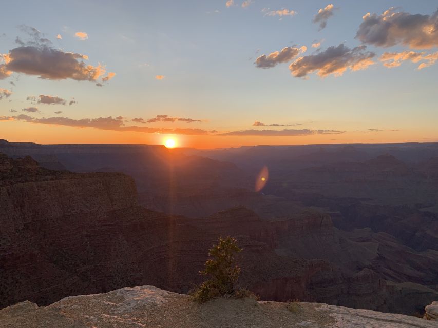 Grand Canyon National Park: Guided Sunset Hummer Tour - Pickup details that can affect your three hours
