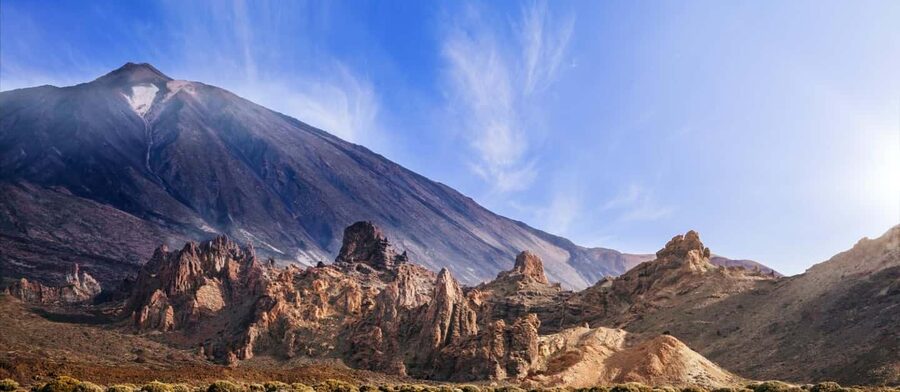 Guided tour of Roques de Garcia - Teide National Park - Starting at Mirador de La Ruleta