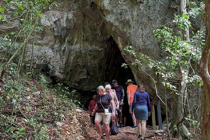 Haitian National Park and fell up - Guides, transport, and the group experience