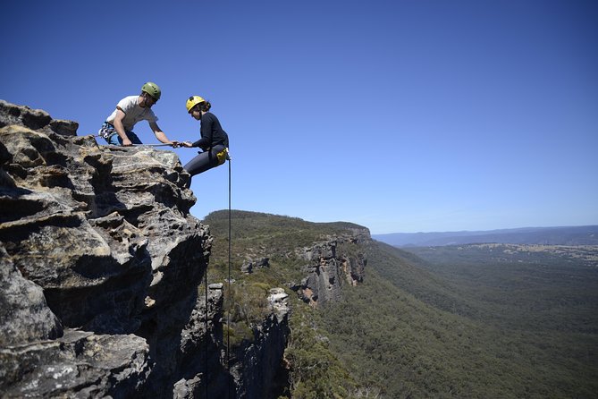 Half-Day Abseiling Adventure in Blue Mountains National Park - From practice to 15-metre descents