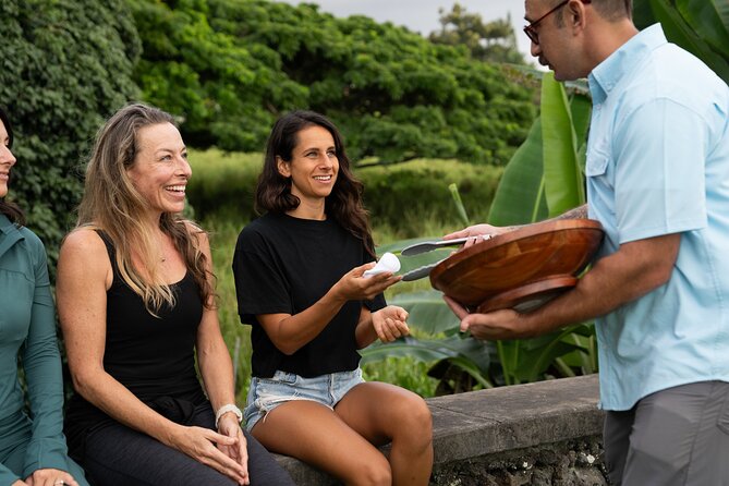 Hawai‘i Volcanoes National Park Shuttle Tour - Food, drinks, and other useful extras