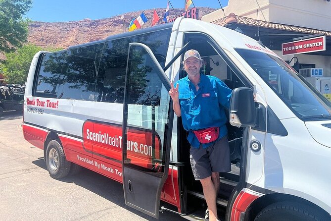 HIGHLY RATED Arches National Park Sightseeing Tour From Moab Utah - Key points at a glance