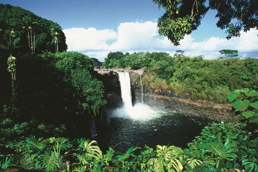 Hilo Cruise Ship Excursion: Volcanoes National Park Rainbow Falls - Timing, buses, and the value of a shore excursion
