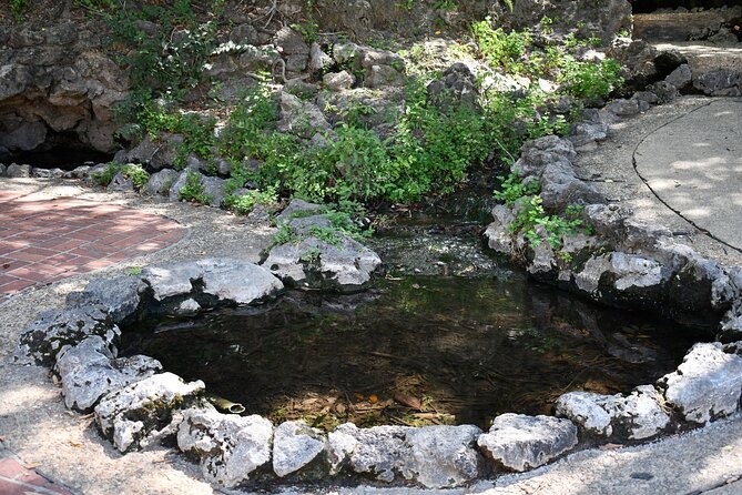 Hot Springs National Park Self Guided Audio Tour - Follow the springs along the Grand Promenade