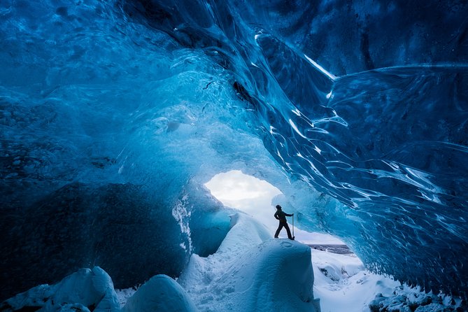 Ice Cave Tour in the National Park of Vatnajökull - Walking across rough ground to the cave
