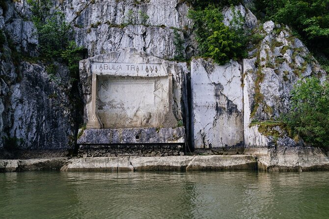 Iron Gate NP Tour with 1-hour speedboat ride + 2 viewpoints - Lepenski Vir, an 8,000-year-old settlement