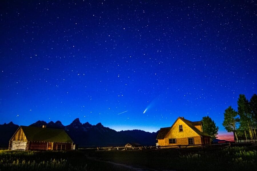 Jackson: Grand Teton National Park Stargazing Experience - Leaving Jackson Hole for a darker sky