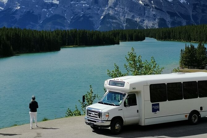 Jasper National Park 2-Day Tour: Maligne Lake & Columbia Icefield - A fast route through the Canadian Rockies