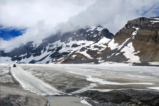 Jasper National Park 2-Day Tour: Maligne Lake & Columbia Icefield - Peyto Lake and Crowfoot Glacier on the return