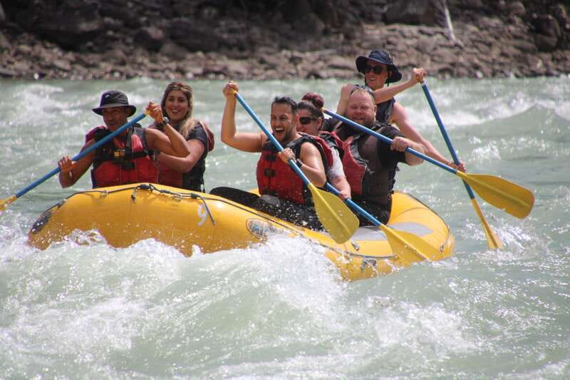 Jasper National Park: 2-Hour Whitewater Rafting - Equipment, photographs, and changing after the river