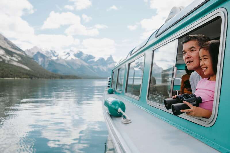 Jasper National Park: Maligne Lake Cruise With Guide - The commentary: history, Indigenous stories, and wildlife