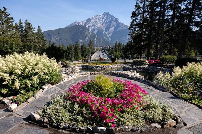 Johnston Canyon, Gondola and Banff Day - What this Banff day does well