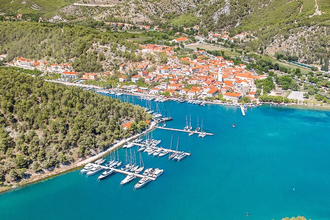 Krka National Park Tour with tour Guide & Wine tasting from Split & Trogir - The boat ride and the move to Skradin