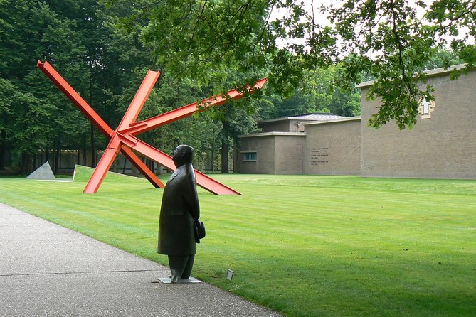 Kröller-Müller Museum and National Park Private Day Tour from Amsterdam - Kröller-Müller Museum: famous names in a forest setting