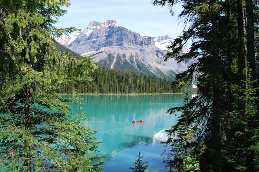 Lake Louise, Banff Gondola, & Yoho National Park 2 Day Tour - A fast but scenic introduction to Banff