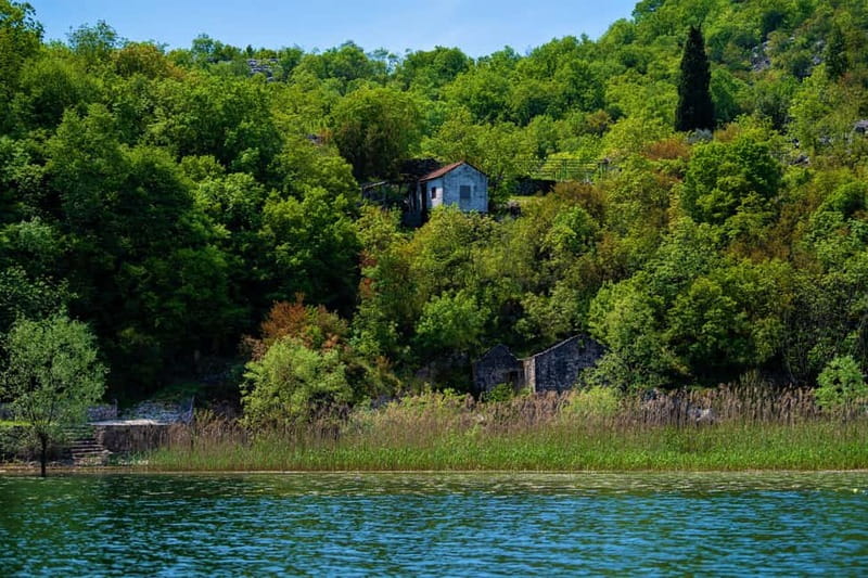 Lake Skadar National Park: Visit the Montenegrin Venice - An hour in Rijeka Crnojevića