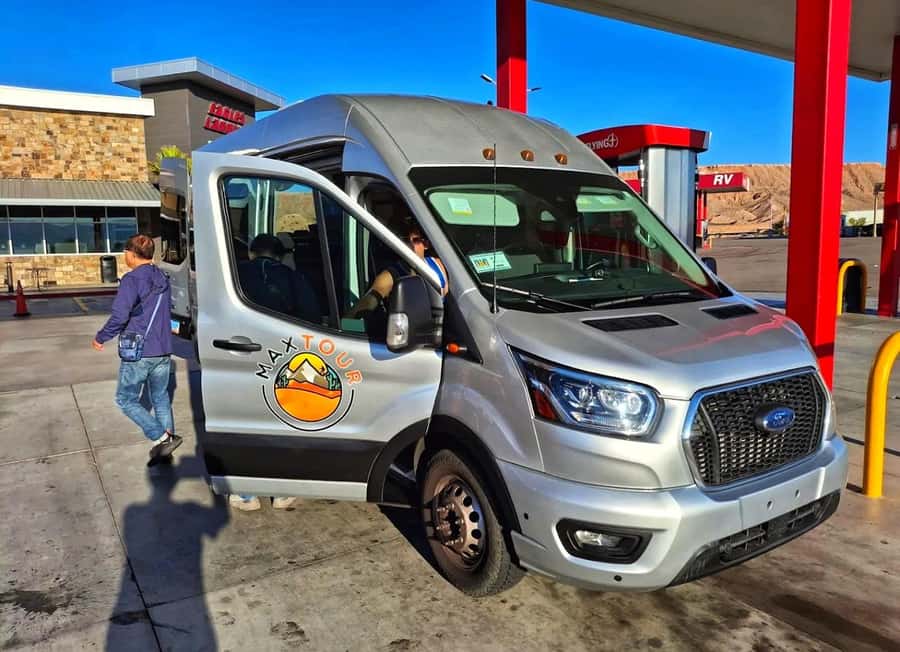 Las Vegas: Death Valley National Park Small Group Tour - Guides who shape the day