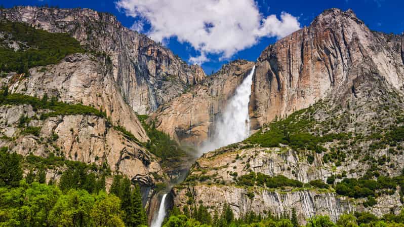 Los Angeles: Yosemite and Sequoia National Parks 2-Day Trip - Day one: Sequoia’s giant trees and mountain stops