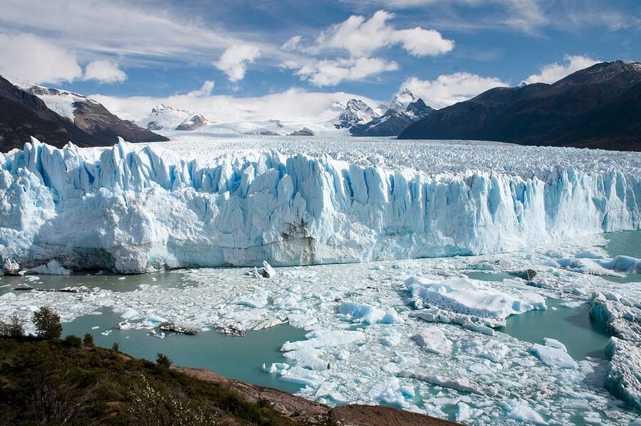 Los Glaciares National Park and Perito Moreno Glacier Tour - Lunch, timing, and the eight-hour schedule