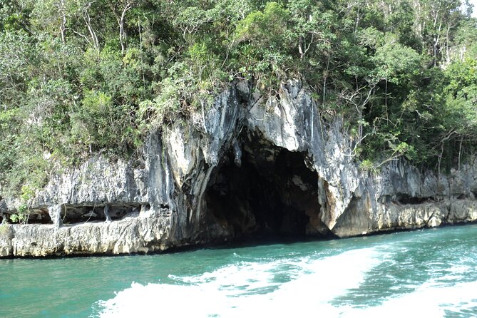 Los Haitises National Park and Cayo Levantado Island Day Trip from Samana - Lunch and beach time at Cayo Levantado