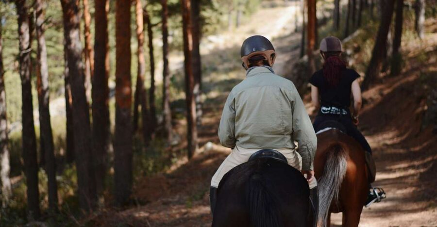 Madrid: Horse Riding in Sierra del Guadarrama National Park - Meeting at C. de las Pozas, 1