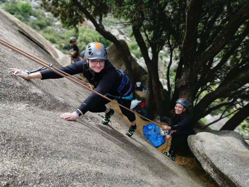 Madrid: Rock Climbing in Pedriza National Park & Transport - Key Points at a Glance