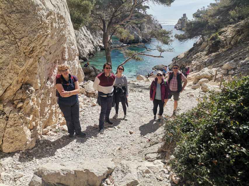 Marseille: Calanques National Park Guided Hike with Picnic - Key points at a glance