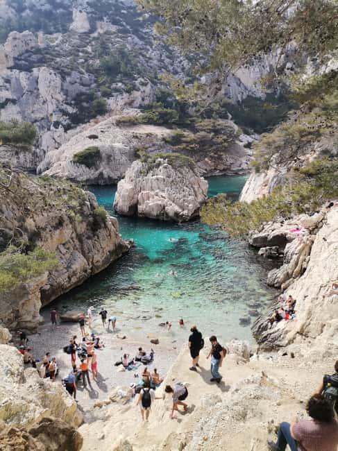 Marseille: Calanques National Park Guided Hike with Picnic - Saint Jean de Dieu, Sugiton, Morgiou, and Sormiou