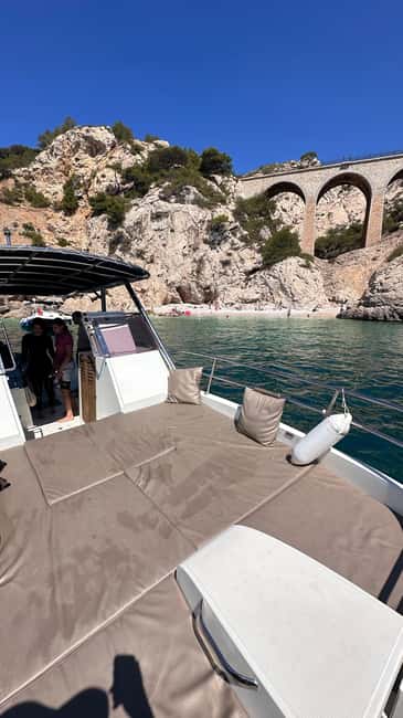 Marseille: Half-Day Boat Tour to the Calanques National Park - Swimming and snorkeling in the Calanques