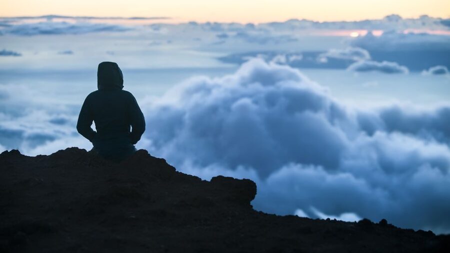 Maui: Haleakala National Park Sunrise Tour - Waiting in the cold for first light