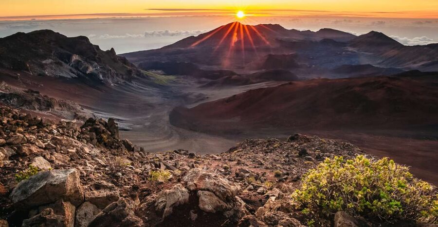 Maui: Sunrise & Breakfast Tour to Haleakala National Park - Reaching Haleakala National Park before sunrise