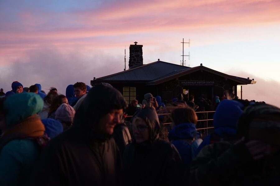 Maui: Sunset & Dinner Tour to Haleakala National Park - Why Haleakala sunset is worth the trip