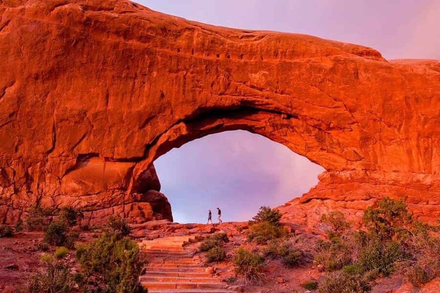 Moab: Arches National Park Sunset Tour - The sunset stop brings the route together