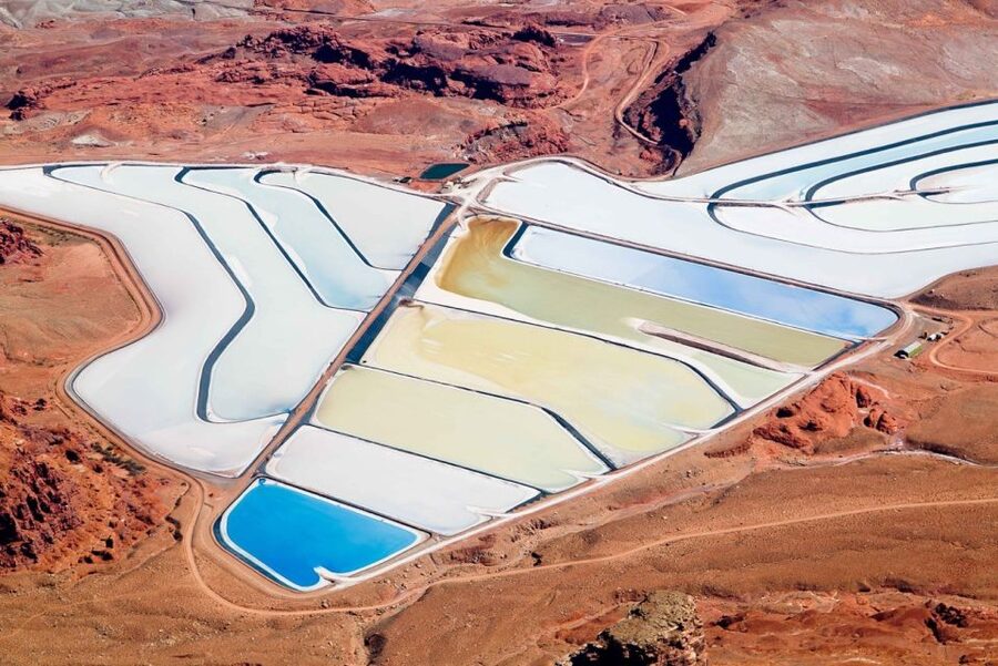 Moab: Canyonlands + Arches National Park Scenic Flight - What the pilot guide adds