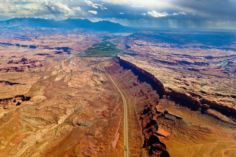 Moab: Canyonlands + Arches National Park Scenic Flight - Who will enjoy this most