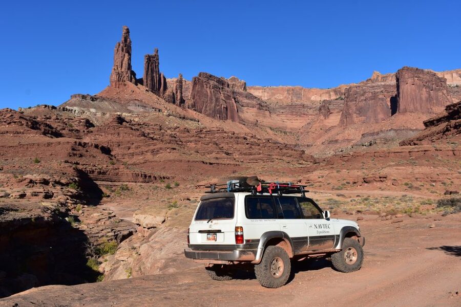 Moab: Canyonlands National Park 4x4 White Rim Tour - Entering the White Rim backcountry